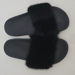 GIVENCHY Mink Fur Slides Black 38 8